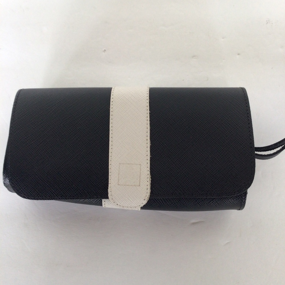 GENUINE LEATHER GLASSES OR SUNGLASSES CASE, stamped